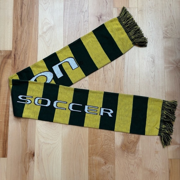 Oregon Ducks Knit Soccer Sports Scarf 60inch - Picture 3 of 9